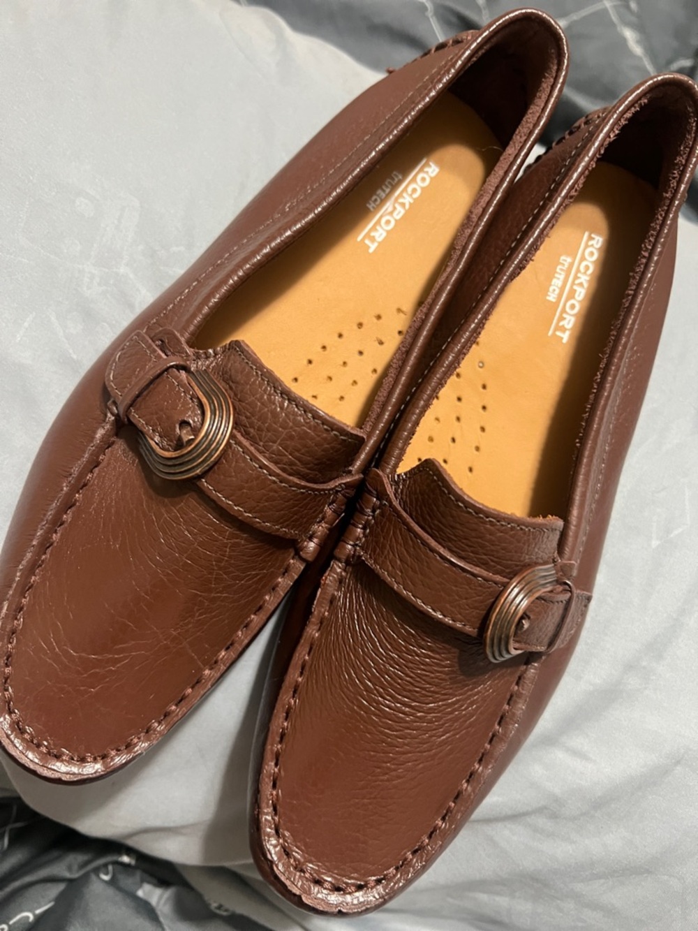Rockport Men's Chestnut Brown Leather Slip-On Loafers with Buckle